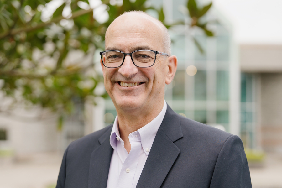 Professor George Guthrie