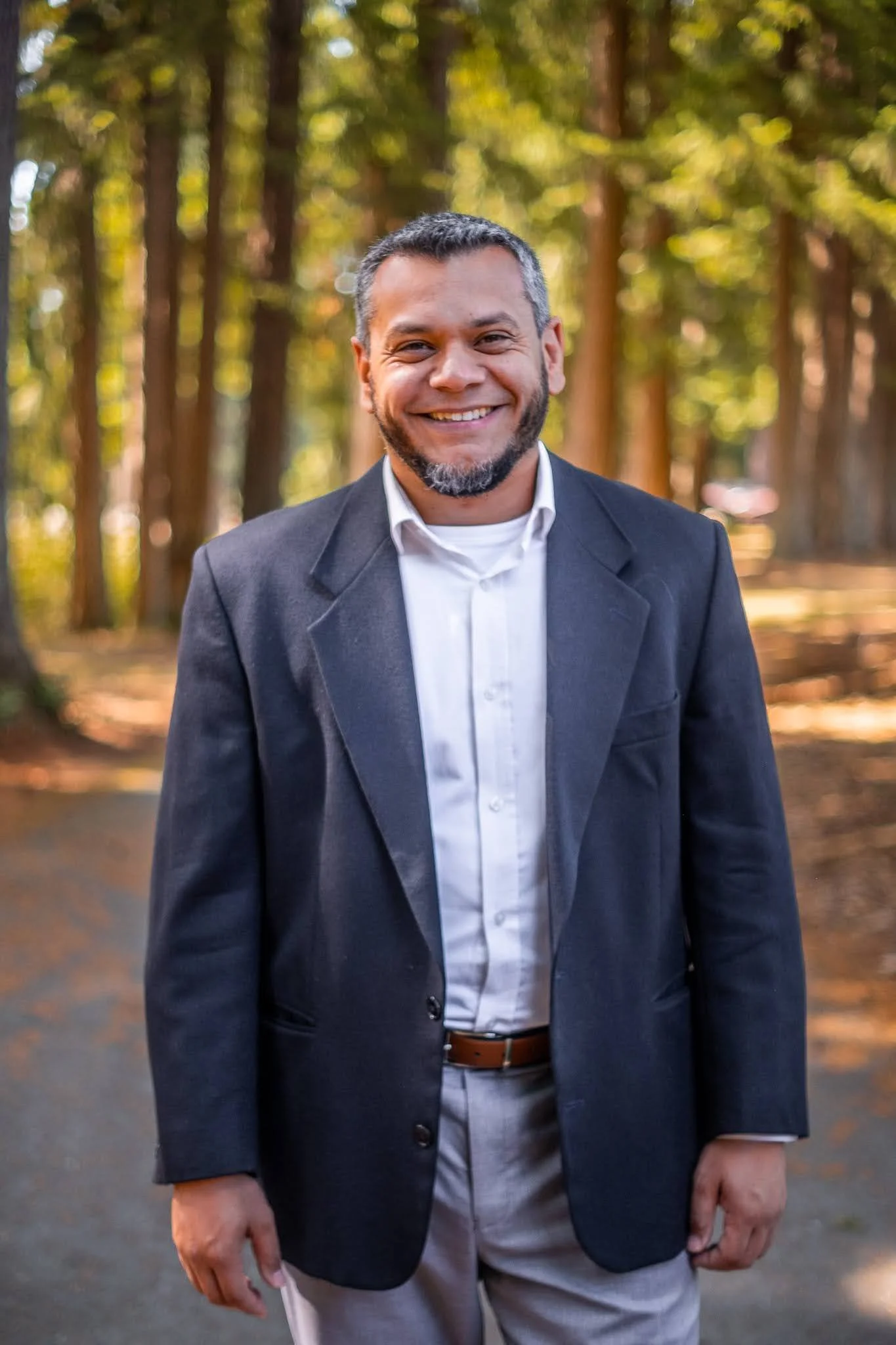 Gustavo H.R.  Santos